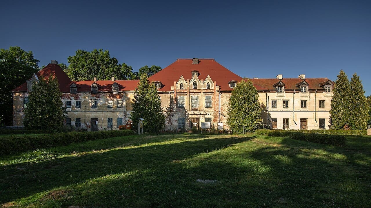 Pałac Steinort w Sztynorcie nad brzegiem Jeziora Mamry